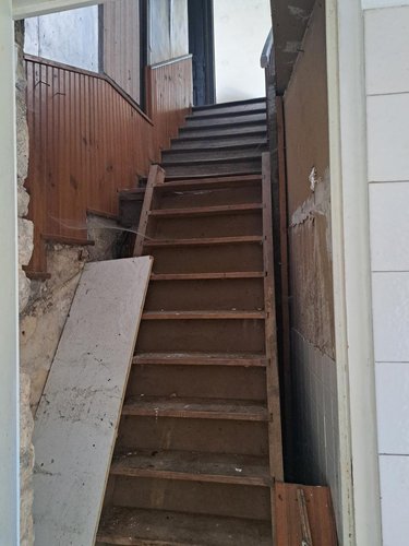 Immeuble a vendre Tennie 72240 Sarthe 160 m2  73500 euros
