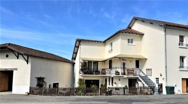 Maison a vendre Montredon 46270 Lot 220 m2 8 pièces 157500 euros