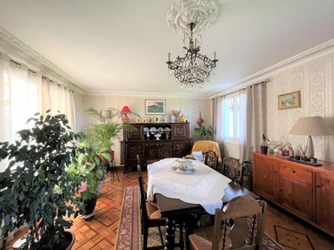 Maison a vendre Montredon 46270 Lot 220 m2 8 pièces 157500 euros