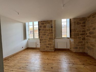 Immeuble a vendre Figeac 46100 Lot 544 m2  497400 euros