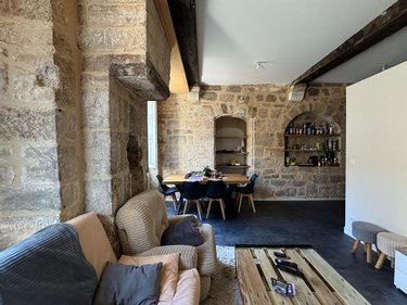 Immeuble a vendre Figeac 46100 Lot 544 m2  497400 euros