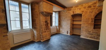 Immeuble a vendre Figeac 46100 Lot 544 m2  497400 euros