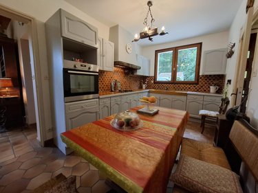 Maison a vendre Saintes 17100 Charente-Maritime 157 m2 8 pièces 251808 euros