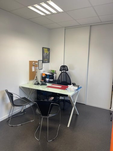 Fonds et murs commerciaux a vendre Amiens 80000 Somme 90 m2  210000 euros