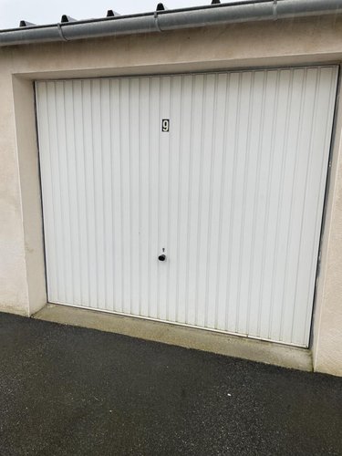 Location garage et parking Cossé-le-Vivien 53230 Mayenne 15 m2  55 euros