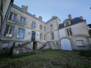 Immeuble a vendre Montargis 45200 Loiret 556 m2  385000 euros