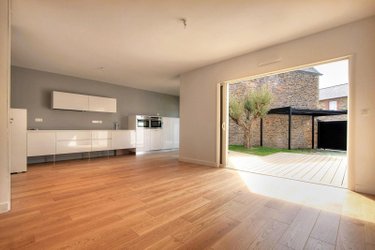 Location maison Rennes 35000 Ille-et-Vilaine 156 m2 7 pièces 2518 euros