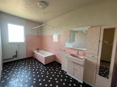 Maison a vendre Montreuil-Bellay 49260 Maine-et-Loire 85 m2 3 pièces 163200 euros