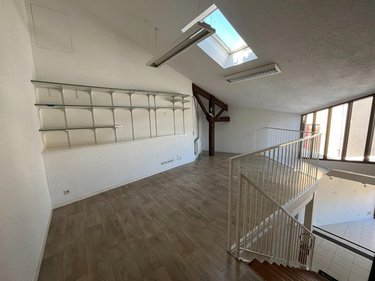 Location divers Montfort-sur-Meu 35160 Ille-et-Vilaine 74 m2  1090 euros