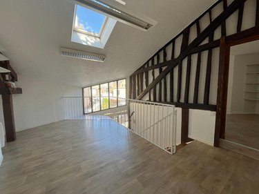 Location divers Montfort-sur-Meu 35160 Ille-et-Vilaine 74 m2  1090 euros