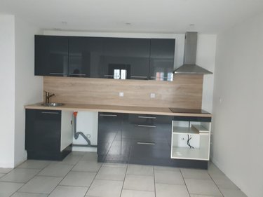 Location maison Provin 59185 Nord 75 m2  715 euros