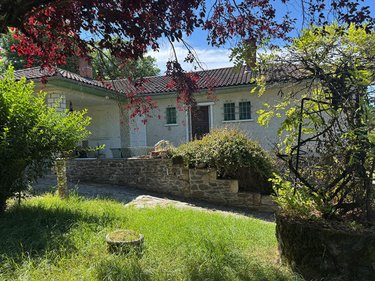 Maison a vendre Bagnac-sur-Célé 46270 Lot 138 m2 5 pièces 169000 euros