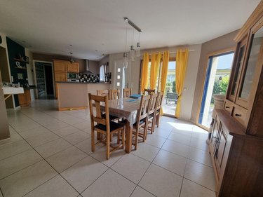 Maison a vendre Saint-James 50240 Manche 135 m2 5 pièces 241040 euros