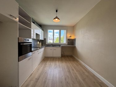 Appartement a vendre Saint-Cyr-sur-Loire 37540 Indre-et-Loire 80 m2  214500 euros