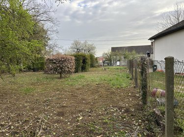 Terrain a batir a vendre Plaimpied-Givaudins 18340 Cher 1567 m2  40000 euros