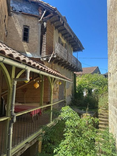 Maison a vendre Lacapelle-Marival 46120 Lot 141 m2 6 pièces 149000 euros