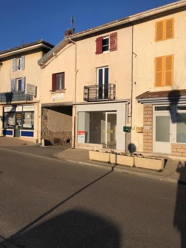 Location fonds et murs commerciaux Mézériat 01660 Ain 50 m2  420 euros