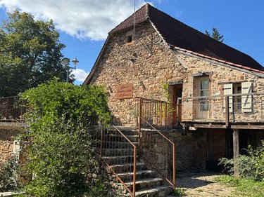 Maison a vendre Figeac 46100 Lot 489 m2 14 pièces 843000 euros