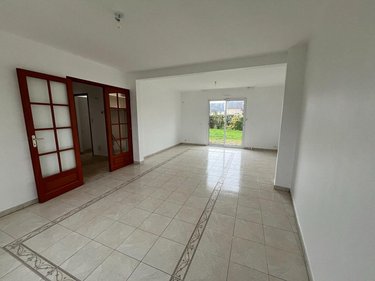 Location maison Montfort-sur-Meu 35160 Ille-et-Vilaine 119 m2 5 pièces 1200 euros