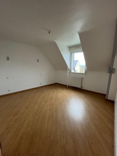 Location maison Montfort-sur-Meu 35160 Ille-et-Vilaine 119 m2 5 pièces 1100 euros