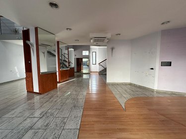 Location divers Saint-Jacques-de-la-Lande 35136 Ille-et-Vilaine 186 m2  1643 euros