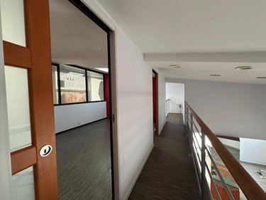 Location divers Saint-Jacques-de-la-Lande 35136 Ille-et-Vilaine 186 m2  1643 euros