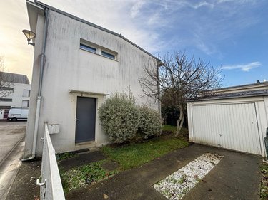 Location maison Saint-Jacques-de-la-Lande 35136 Ille-et-Vilaine 78 m2 5 pièces 812 euros