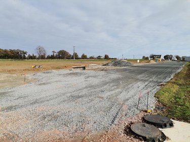 Terrain a batir a vendre Montfort-sur-Meu 35160 Ille-et-Vilaine 1181 m2  92032 euros