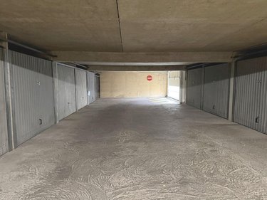 Garage et parking a vendre Rennes 35000 Ille-et-Vilaine 12 m2  19600 euros
