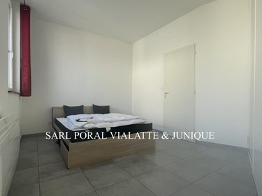 Location maison Ambérieu-en-Bugey 01500 Ain 57 m2 2 pièces 700 euros