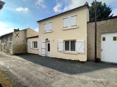 Maison a vendre Montreuil-Bellay 49260 Maine-et-Loire 155 m2 6 pièces 168400 euros