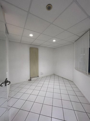 Location divers Montfort-sur-Meu 35160 Ille-et-Vilaine 160 m2  1000 euros