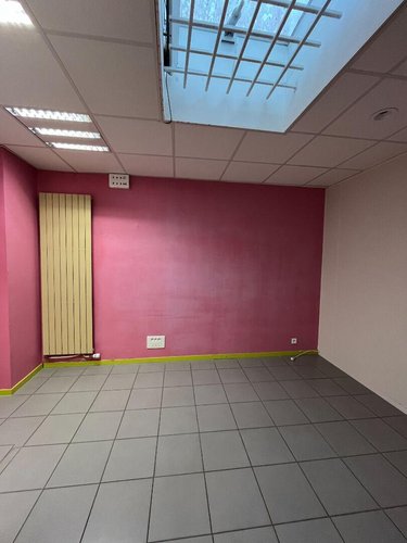 Location divers Montfort-sur-Meu 35160 Ille-et-Vilaine 160 m2  1000 euros