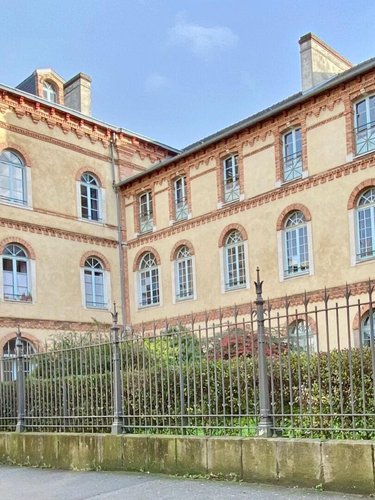 Immeuble a vendre Rennes 35000 Ille-et-Vilaine 490 m2  2360500 euros