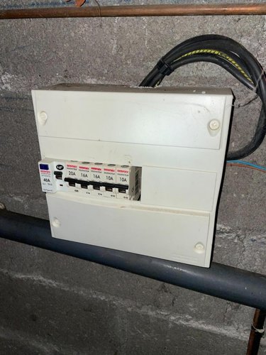 Fonds et murs commerciaux a vendre Saint-Chély-d'Apcher 48200 Lozère 65 m2  130000 euros