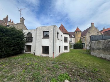 Immeuble a vendre Bourbourg 59630 Nord 457 m2  710000 euros