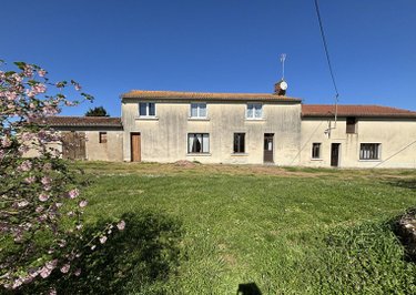 Maison a vendre Montreuil-Bellay 49260 Maine-et-Loire 166 m2 6 pièces 147600 euros