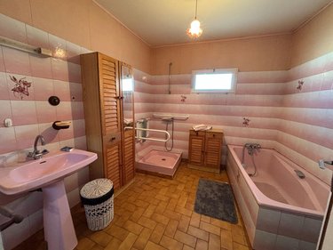 Maison a vendre Montreuil-Bellay 49260 Maine-et-Loire 166 m2 6 pièces 152800 euros