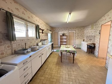 Maison a vendre Montreuil-Bellay 49260 Maine-et-Loire 166 m2 6 pièces 147600 euros