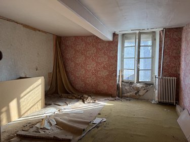 Immeuble a vendre Le May-sur-Èvre 49122 Maine-et-Loire 250 m2  83840 euros