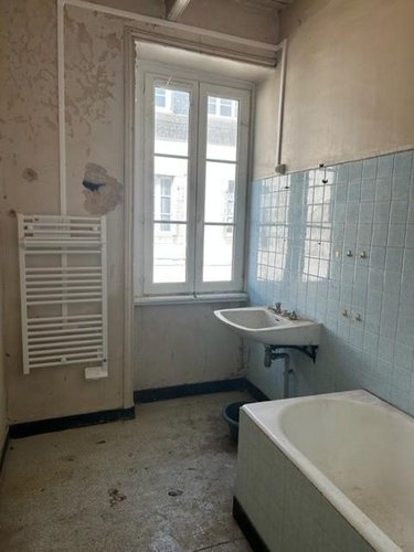 Maison a vendre Huelgoat 29690 Finistère 89 m2  53000 euros
