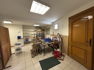 Immeuble a vendre Laval 53000 Mayenne 243 m2  167200 euros