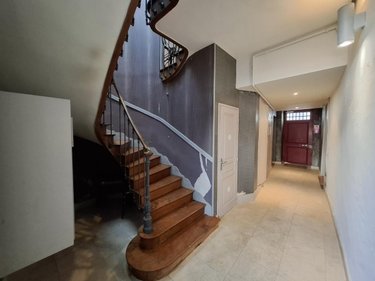 Immeuble a vendre Saintes 17100 Charente-Maritime 332 m2  462000 euros