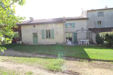 Maison a vendre La Chapelle-des-Pots 17100 Charente-Maritime 183 m2 7 pièces 299022 euros