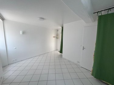 Location appartement Laval 53000 Mayenne 19 m2 1 pièce 340 euros