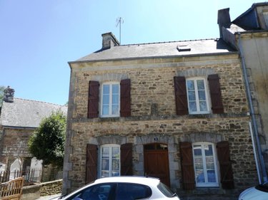 Immeuble a vendre Bubry 56310 Morbihan 400 m2  241600 euros