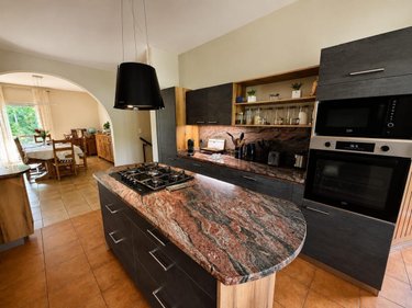 Maison a vendre Saint-Paul 97460 Réunion 250 m2  1248000 euros
