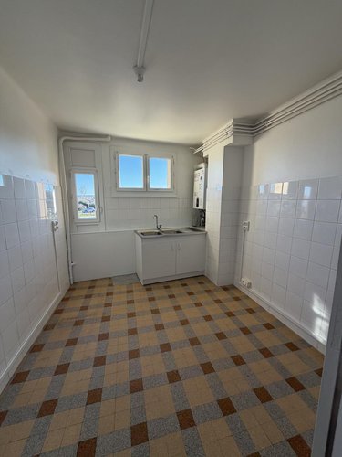 Location appartement Pierrelatte 26700 Drôme 81 m2 3 pièces 670 euros