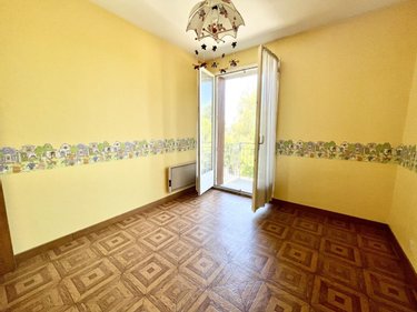 Appartement a vendre Saint-Chély-d'Apcher 48200 Lozère 93 m2  189000 euros