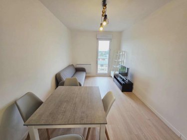 Location appartement Saint-Julien-les-Villas 10800 Aube 41 m2 2 pièces 560 euros